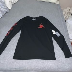 BNWT Brooklyn Cloth “Stay Lit” long sleeve shirt